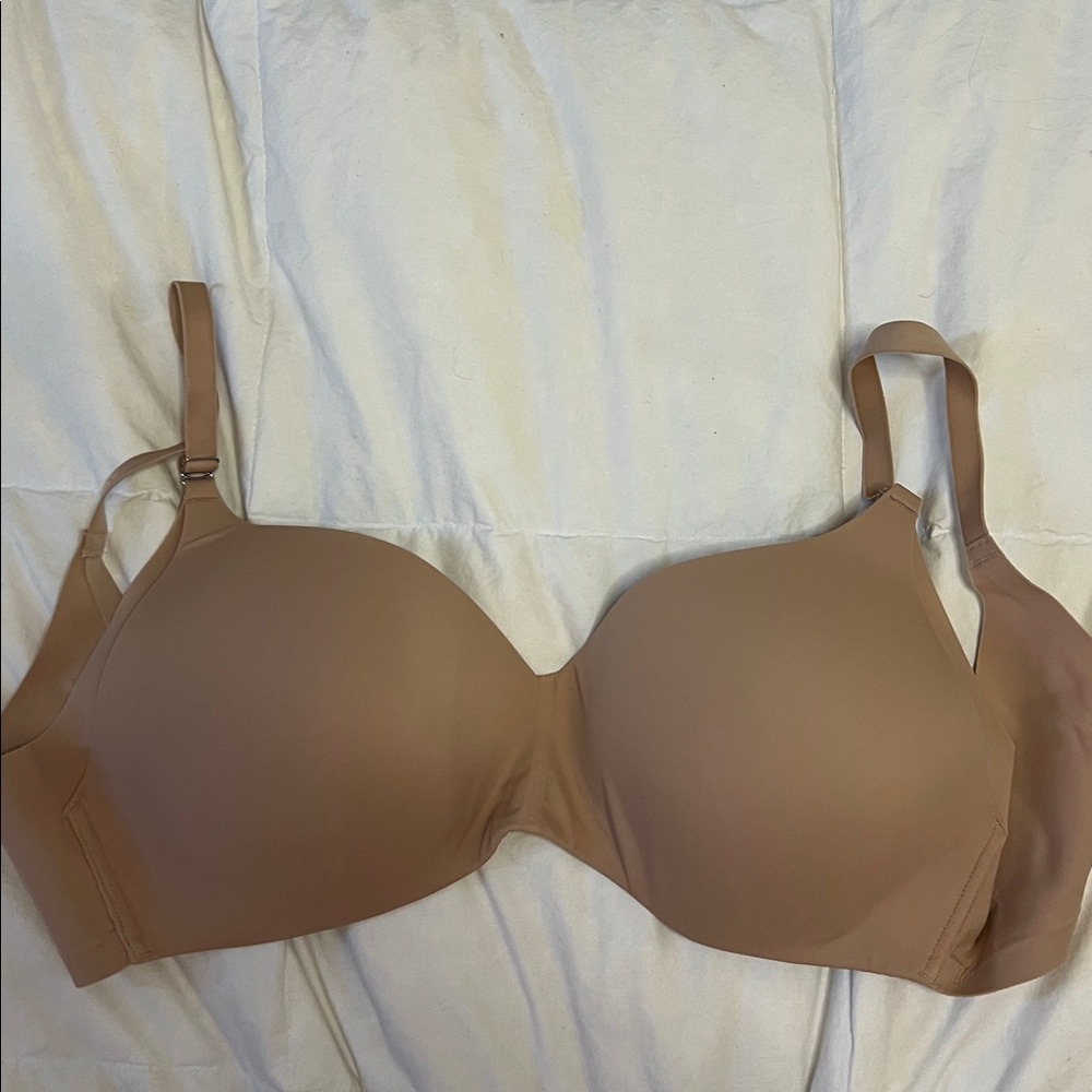 Seamless Tan Bra